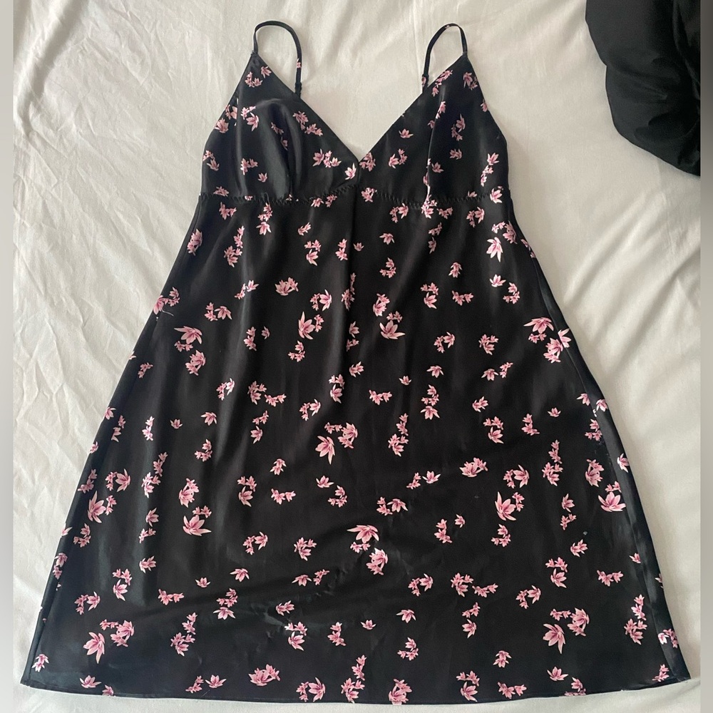 Victoria's Secret Black/Pink Flowered Nightgown
